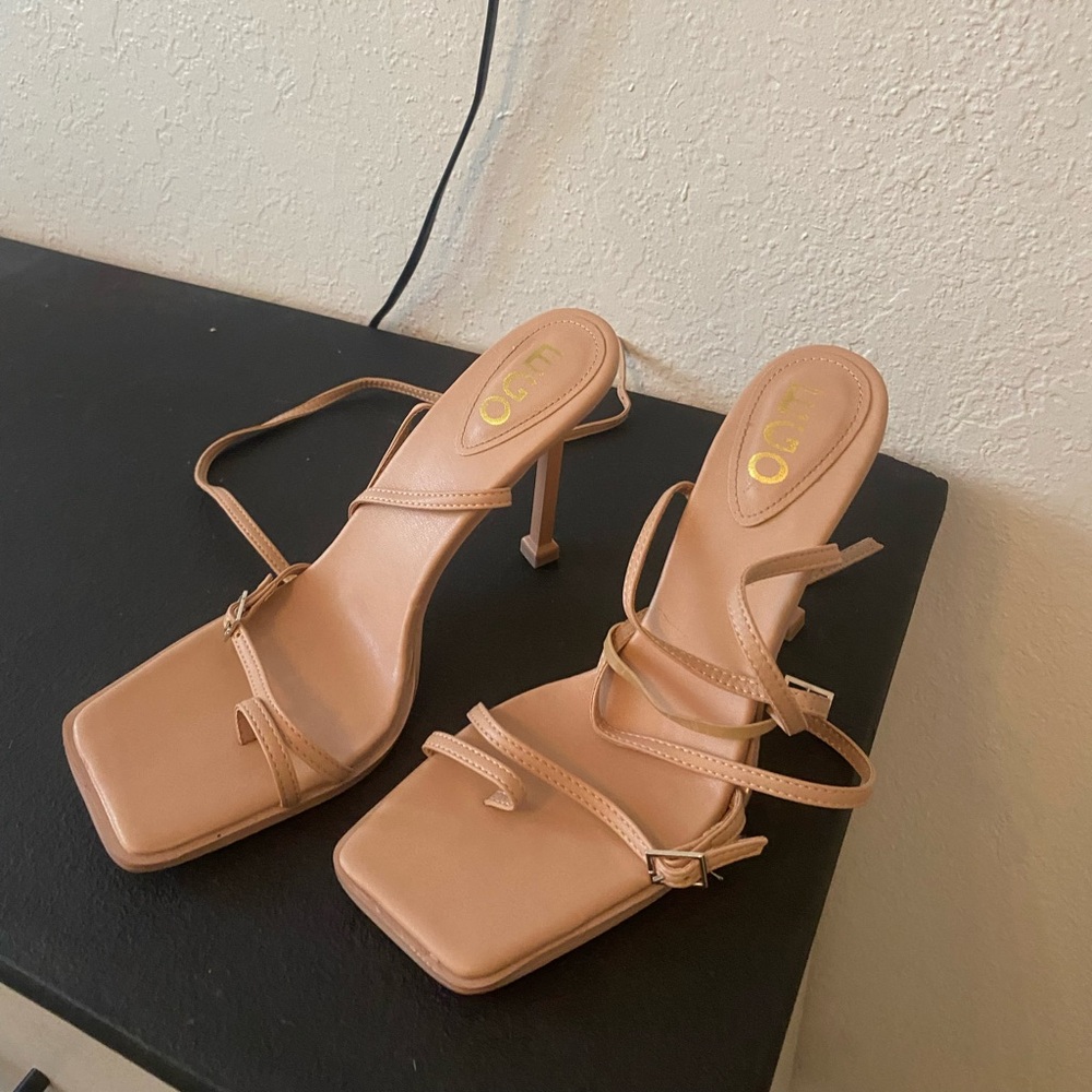 heels - Picture 2 of 2